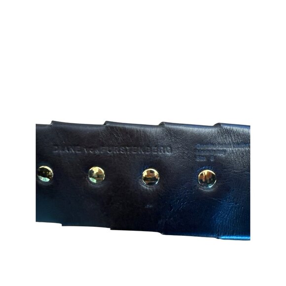 Diane Von Furstenberg Wide Brown Leather Belt Small Gold Studded Detail Vintage - Picture 3 of 10
